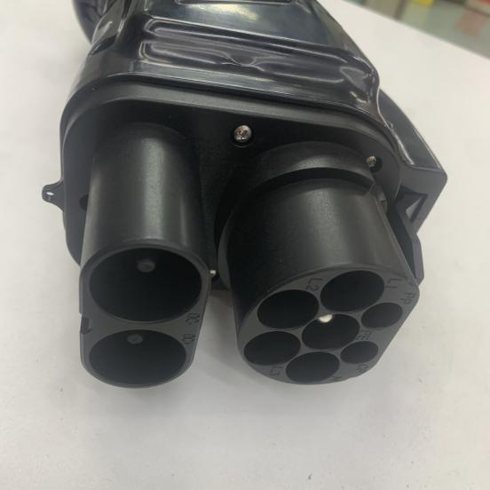 New 200A Electric Vehicle CCS2 - огляд і ціна Gb/T To Ccs2 200A Fast Charging Adapter