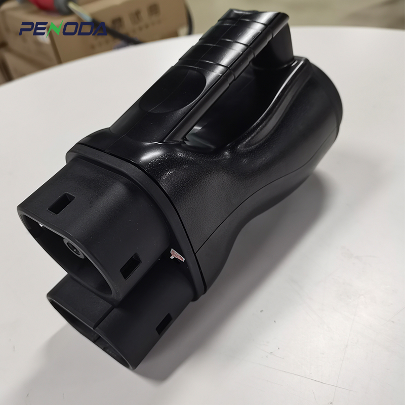 PENODA EV Fast Charging IP54 D - огляд і ціна Gb/T To Ccs2 200A Fast Charging Adapter